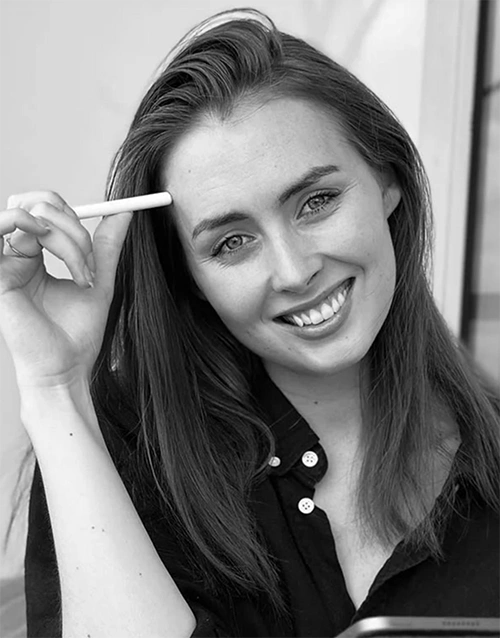 Атене Фрич portrait